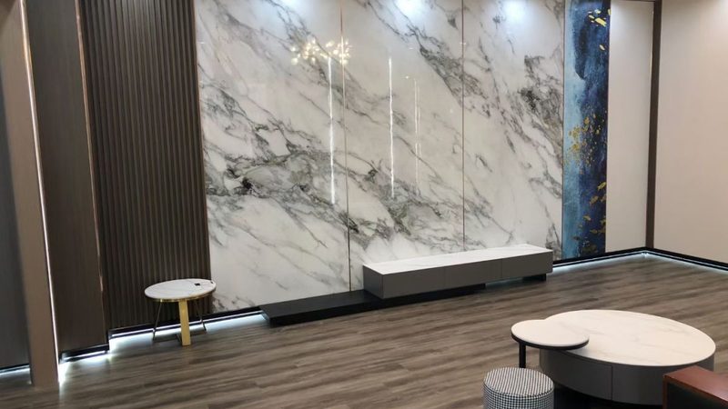 如何打造高效与舒适的开放式办公室功能区划分**